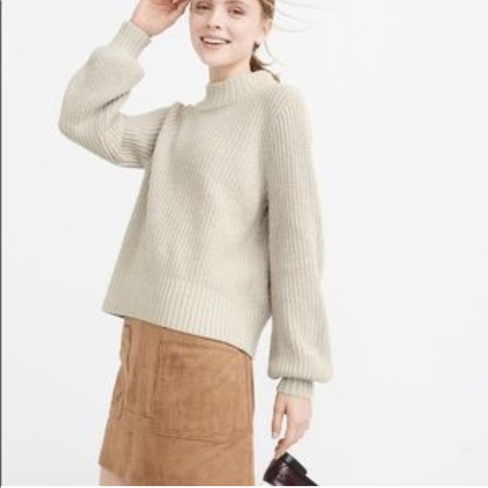 Abercrombie mock neck sweater - Picture 2 of 7